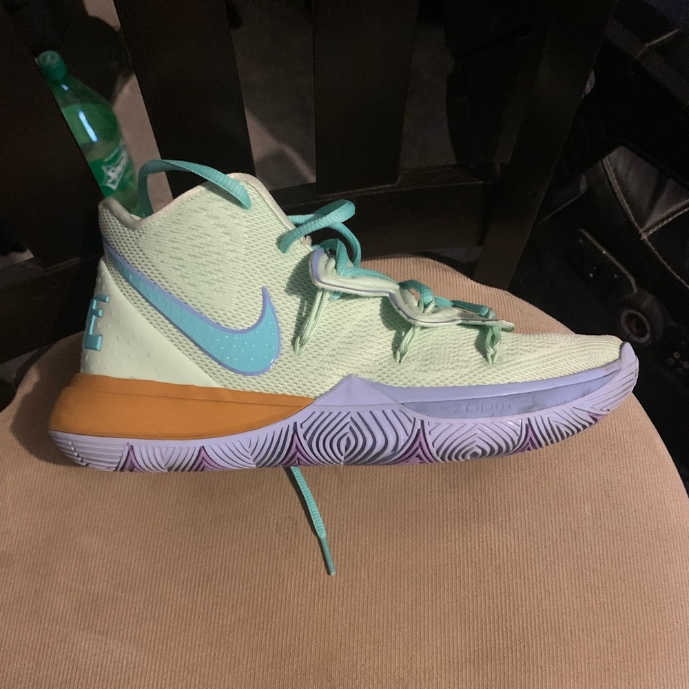 Kyrie Squidward Men’s Shoes